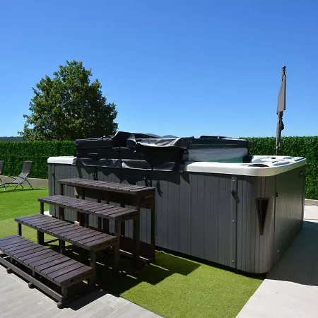 4 Avec De Nage, Terrasse Et Clim - Proche Centre - Fr-1-382-149 Holiday home *